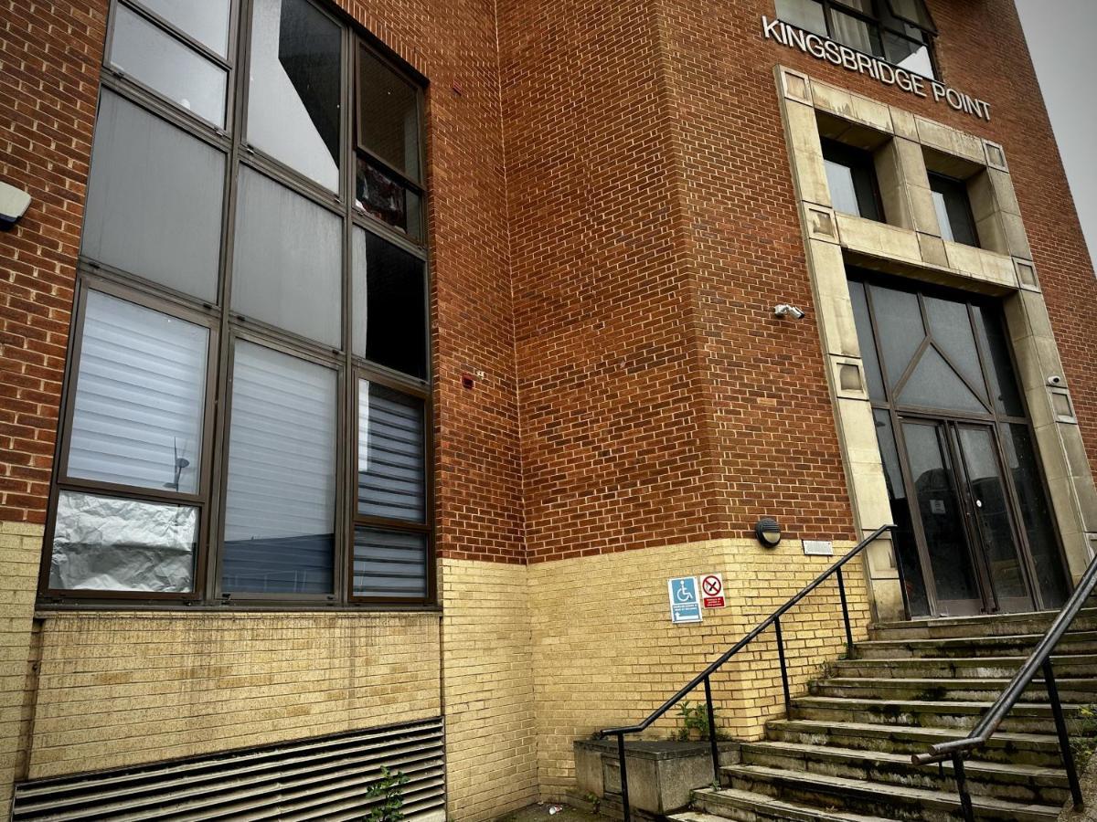 Stylish 2 Bed Swindon
